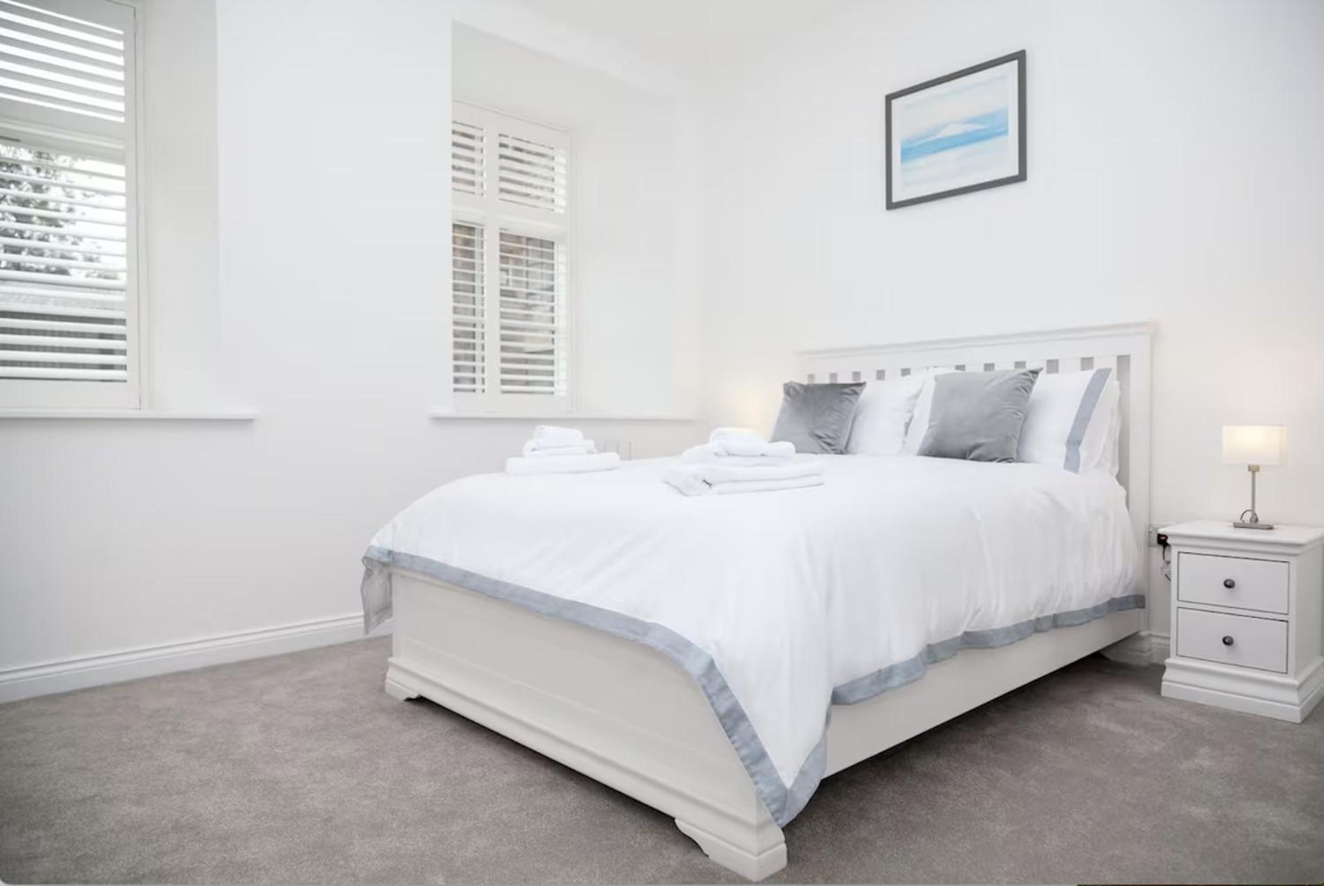 Charming Newly Refurb 2-Bed 2-Bath Whole Apartment Near Hyde Park & Kensington, Prime Paddington Location Zone 1 London Exterior photo