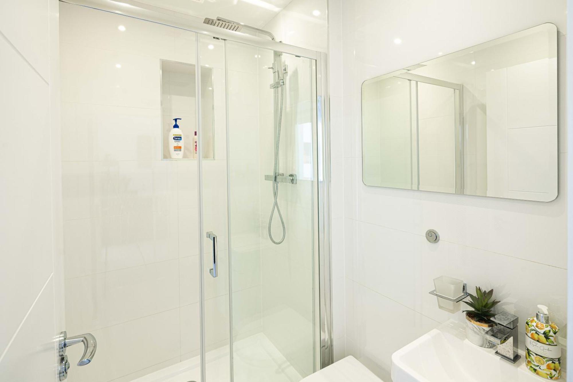 Charming Newly Refurb 2-Bed 2-Bath Entire Apartment With Ac Near Hyde Park, Paddington, Nottinghill And Kensington In Zone 1 Central London Exterior photo